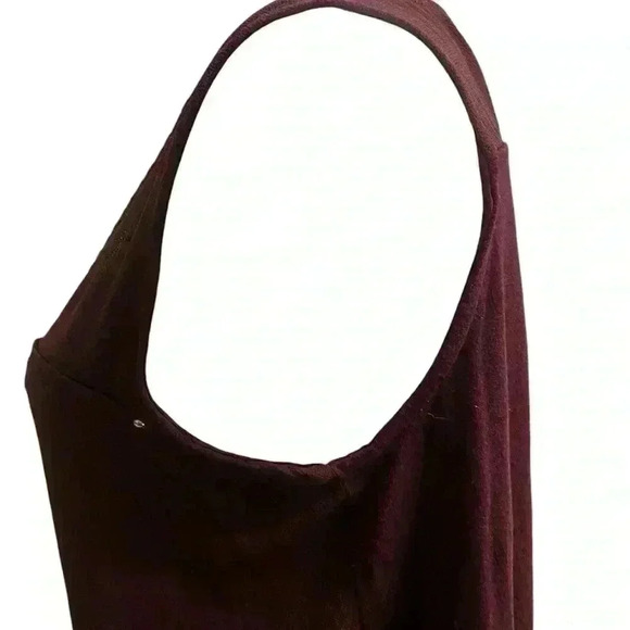TemptedLos Angeles sleeveless maroon top with gold buttons on front Women’s MED - Picture 5 of 10